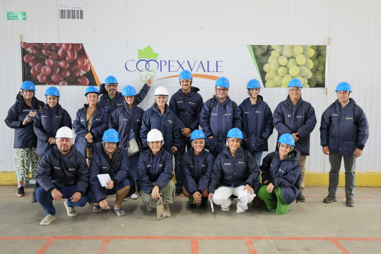 Coopexvale recebe jornalistas de todo o Brasil durante press trip do Sistema OCB